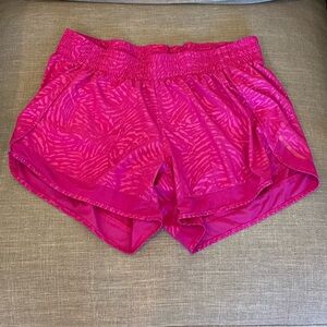 Athleta Mesh Racer Run 4in Short